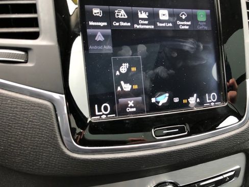 Used 2018 Volvo XC90 T5 Momentum w/ Convenience Package image 31