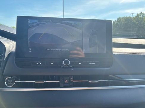 Used 2025 Mitsubishi Outlander SE FWD image 8
