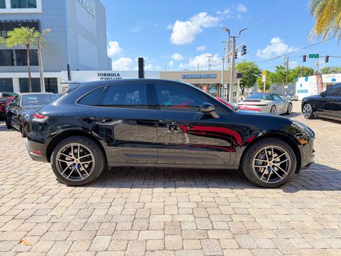Used 2022 Porsche Macan AWD/4WD image 7