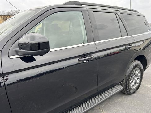 Certified 2025 Ford Expedition Active image 28