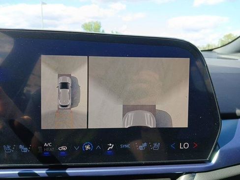 New 2025 Chevrolet Equinox EV LT w/ Active Safety Package 3 image 23