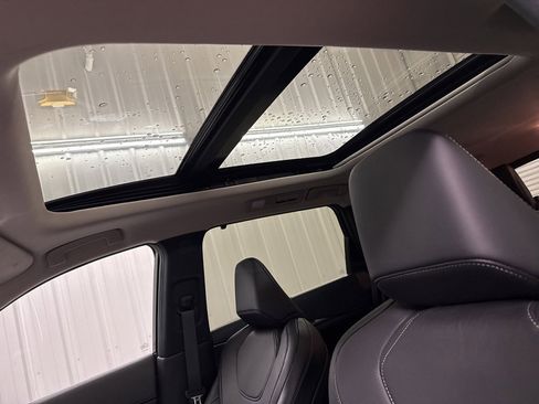 Certified 2024 INFINITI QX60 Luxe image 17