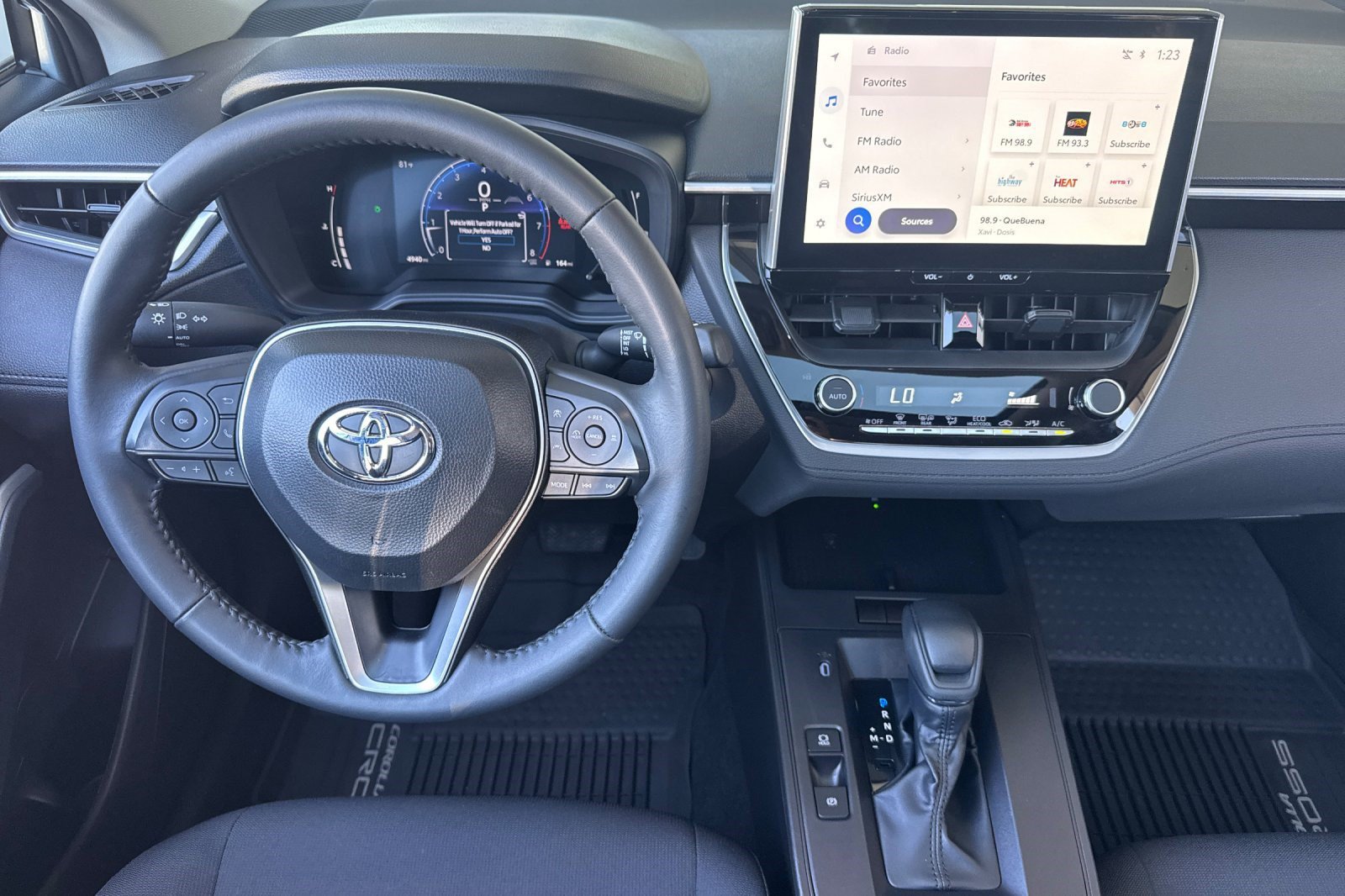 Used 2026 Toyota Corolla Cross LE w/ Moonroof Package FWD image 30