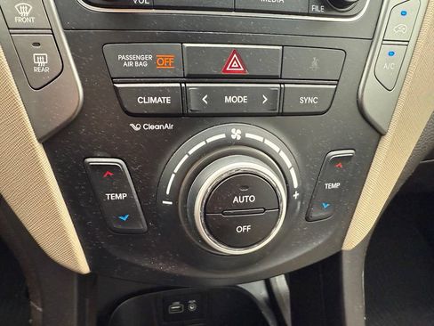 Used 2017 Hyundai Santa Fe Sport FWD image 20