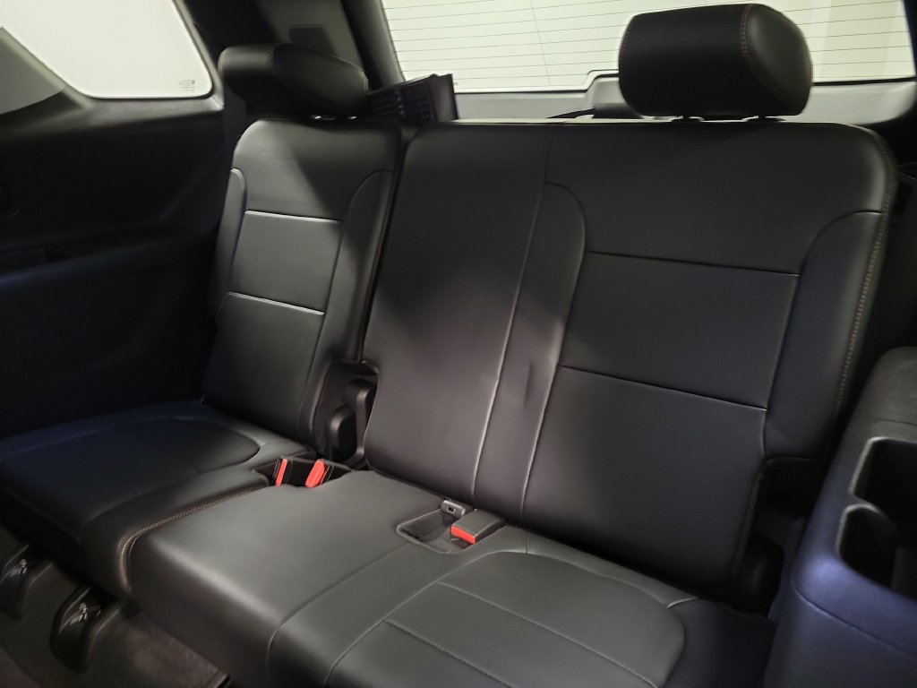 Used 2018 Chevrolet Traverse Premier w/ LPO, Floor Liner Package AWD/4WD image 34