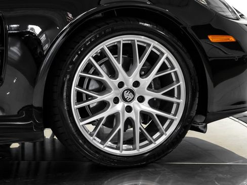 Used 2022 Porsche Panamera 4 AWD/4WD image 62
