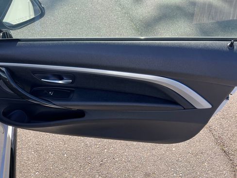 Used 2019 BMW 440i Coupe w/ M Sport Package image 30