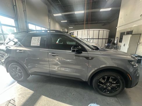 Used 2022 Kia Sorento S AWD/4WD image 2