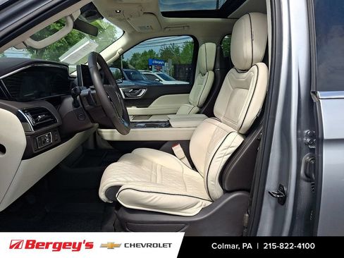 Used 2023 Lincoln Navigator L Black Label AWD/4WD image 18