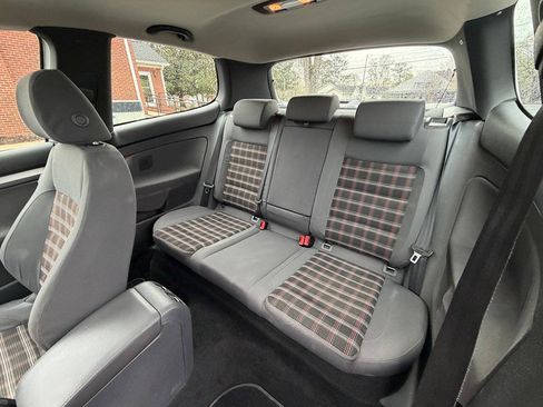 Used 2009 Volkswagen GTI 2-Door FWD image 13