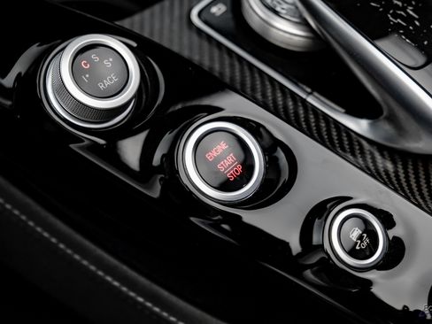 Used 2018 Mercedes-Benz AMG GT C image 74