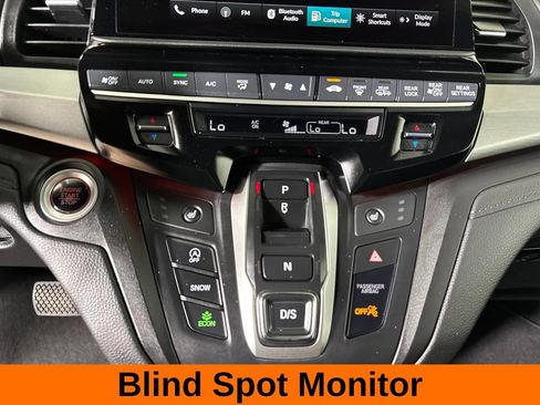 Used 2025 Honda Odyssey Sport-L image 18