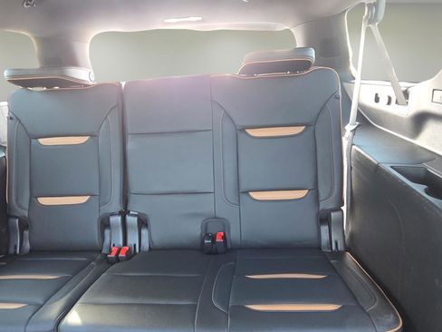 Used 2021 GMC Yukon XL AT4 w/ AT4 Premium Package image 13