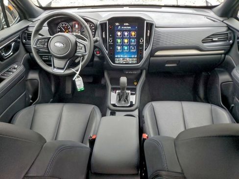 Used 2025 Subaru Forester Limited image 7