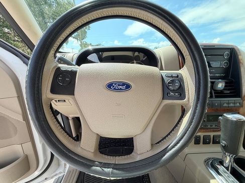 Used 2008 Ford Explorer Eddie Bauer image 19