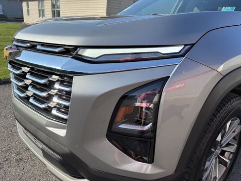 Used 2026 Chevrolet Equinox LT w/ Convenience Package II AWD/4WD image 10