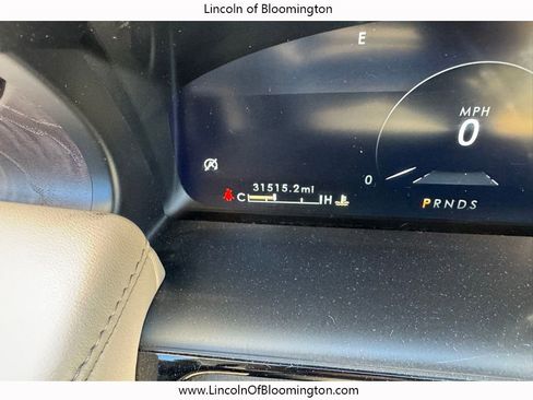 Certified 2022 Lincoln Nautilus Reserve w/ Equipment Group 201A image 35