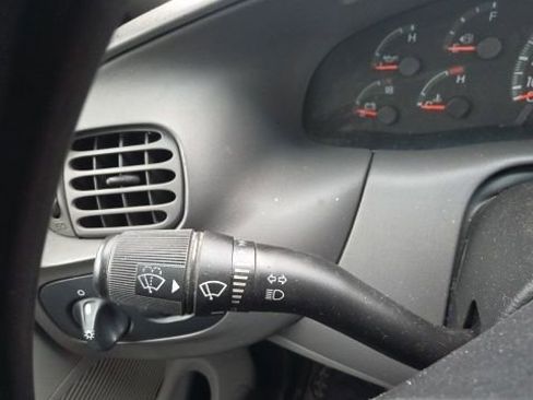 Used 1998 Ford F150 XLT image 21