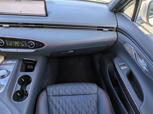 Used 2025 Genesis GV70 3.5T Sport w/ Sport Prestige Package image 17
