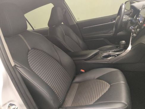 Used 2023 Toyota Camry SE image 21