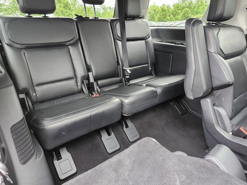 Used 2025 Ford Expedition Platinum AWD/4WD image 21