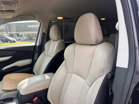 Used 2022 Subaru Ascent Premium w/ Convenience Package image 25