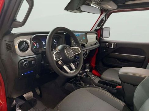 Used 2025 Jeep Wrangler Sahara 4xe w/ Safety Group image 31