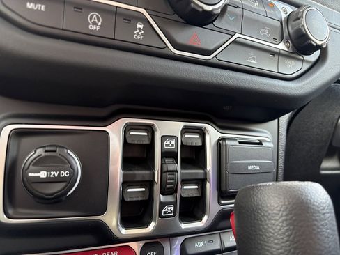 New 2026 Jeep Wrangler Unlimited Rubicon image 11