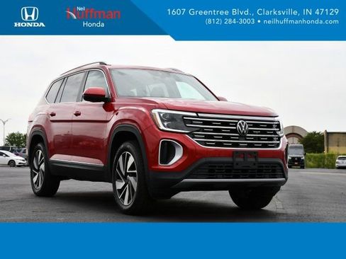 Used 2024 Volkswagen Atlas SEL AWD/4WD image 1