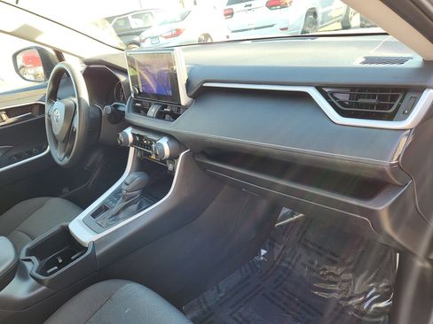 Certified 2025 Toyota RAV4 XLE image 30