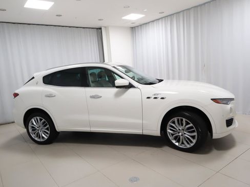 Used 2022 Maserati Levante GT image 7