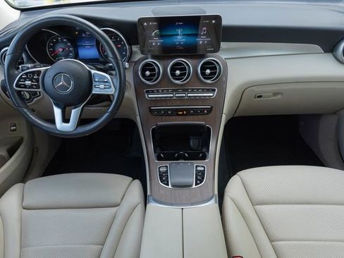 Used 2022 Mercedes-Benz GLC 300 4MATIC w/ Premium Package Lite image 22
