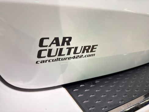 Used 2016 Chrysler Town & Country Touring-L image 66