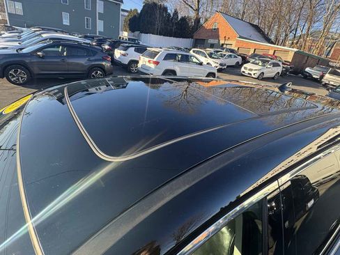 Used 2023 Acura MDX SH-AWD w/ Technology Package image 3