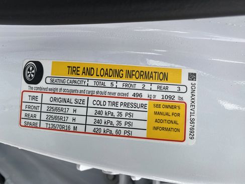 Used 2020 Chevrolet Equinox LT image 36