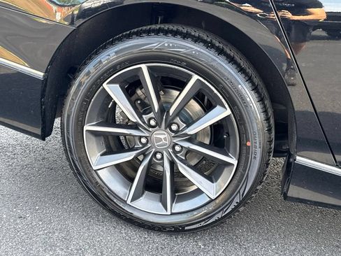 Certified 2021 Honda Accord EX-L image 9