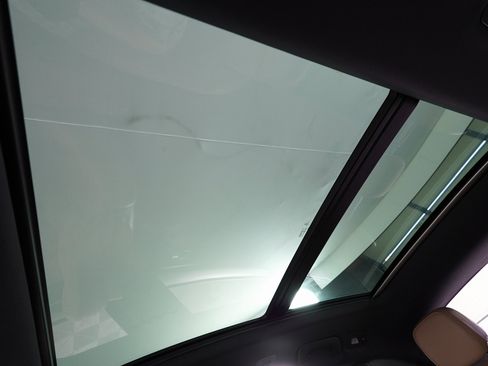 Used 2021 Porsche Macan image 26