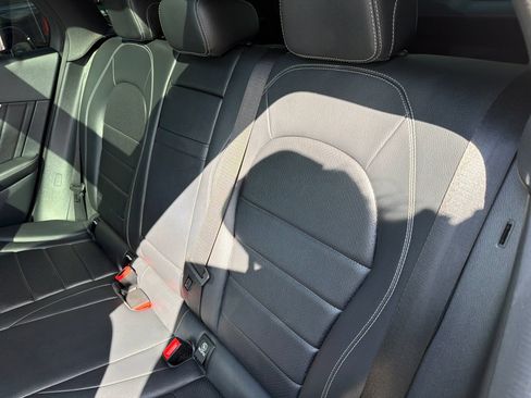 Used 2022 Mercedes-Benz GLC 300 image 19