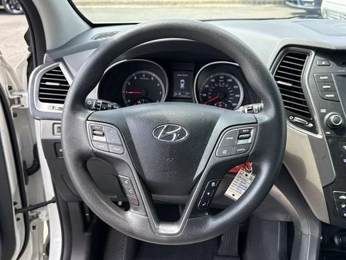 Used 2015 Hyundai Santa Fe GLS FWD image 18