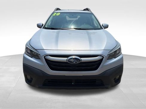 Used 2020 Subaru Outback Premium w/ Popular Package #1 AWD/4WD image 2