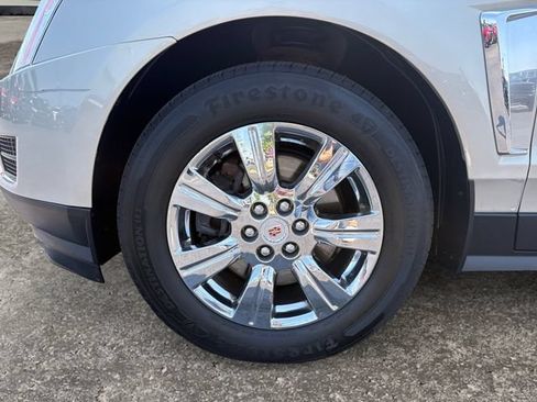 Used 2016 Cadillac SRX Luxury w/ Driver Awareness Package AWD/4WD image 14