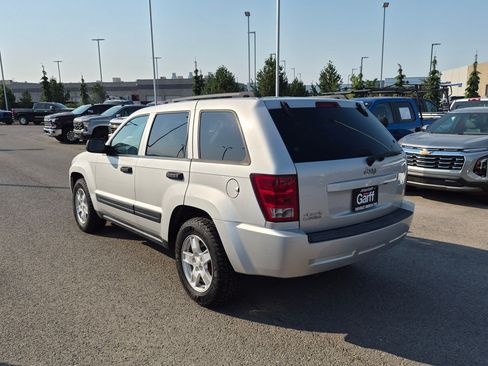 Used 2006 Jeep Grand Cherokee Laredo AWD/4WD image 5