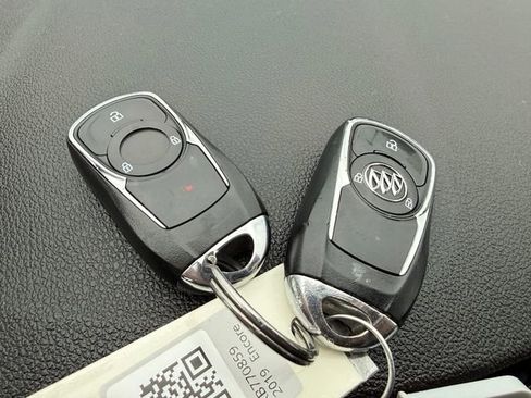 Used 2019 Buick Encore Preferred image 31