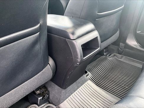 Used 2017 Toyota Camry image 10