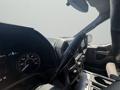 Used 2019 Ford F150 XLT w/ Equipment Group 302A Luxury AWD/4WD image 23