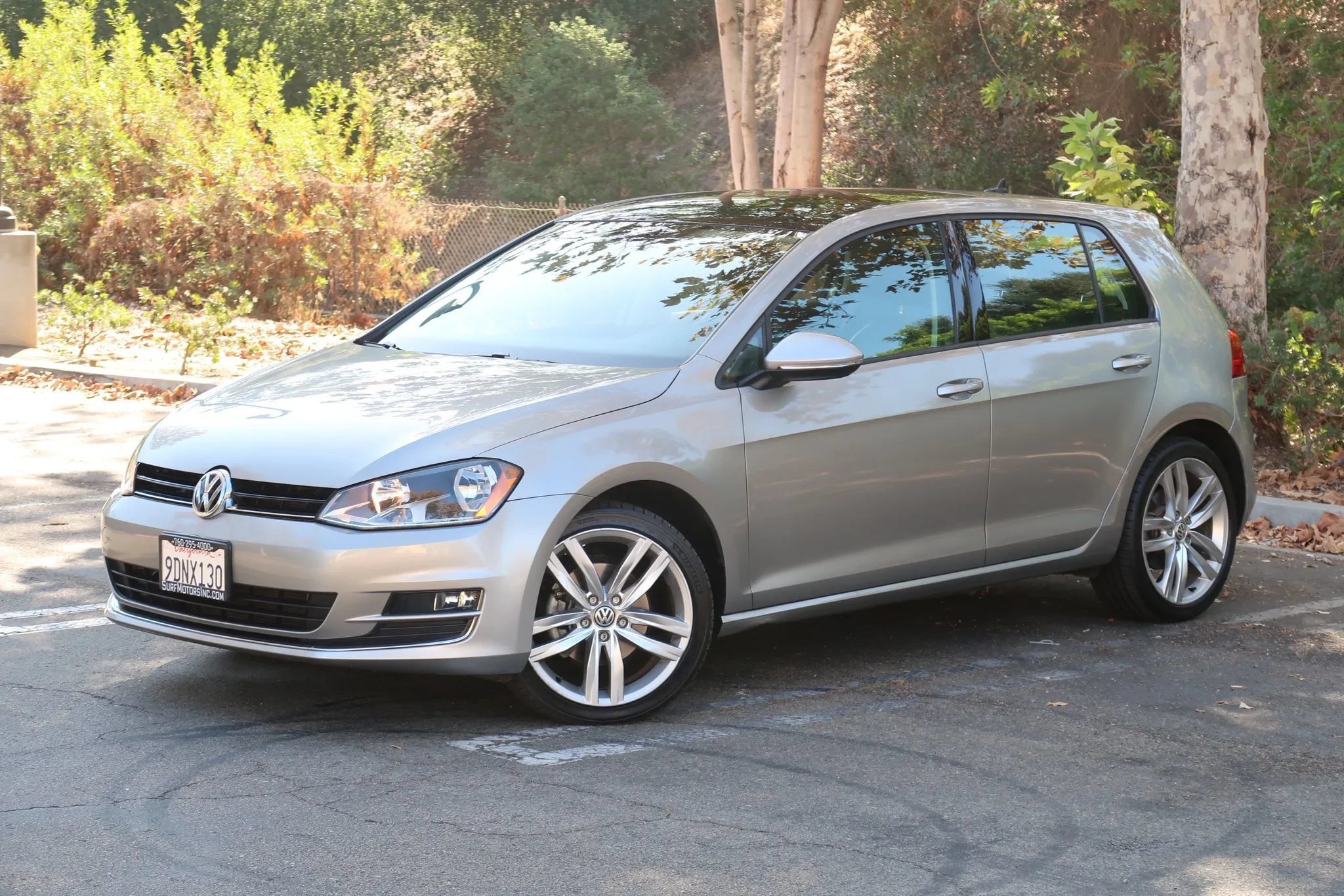 Used 2015 Volkswagen Golf SEL FWD image 4