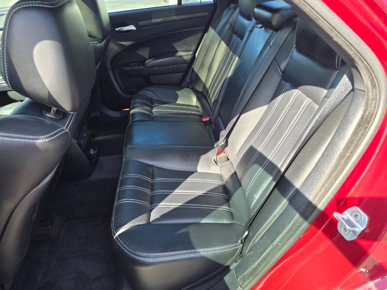 Used 2013 Chrysler 300 S AWD/4WD image 23