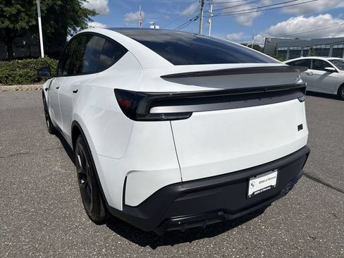 Used 2026 Tesla Model Y Performance AWD/4WD image 12