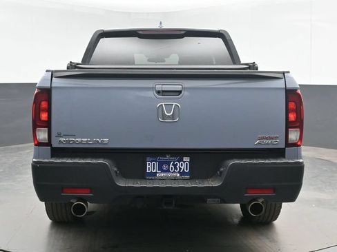Used 2023 Honda Ridgeline Sport image 9