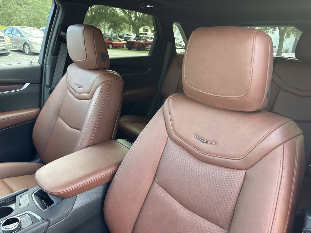 New 2026 Cadillac XT5 Premium Luxury w/ Driver Assist Package FWD image 21
